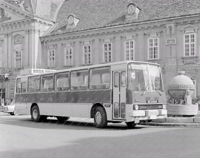 Közlekedés - Elkészült a legújabb Ikarus busz