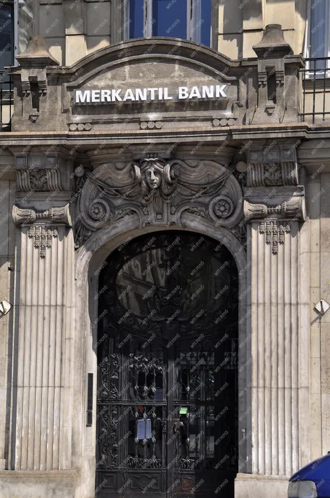 Pénzügy - Budapest - Merkantil Bank 