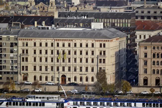 Épület - Budapest - A Raiffeisen Bank székháza