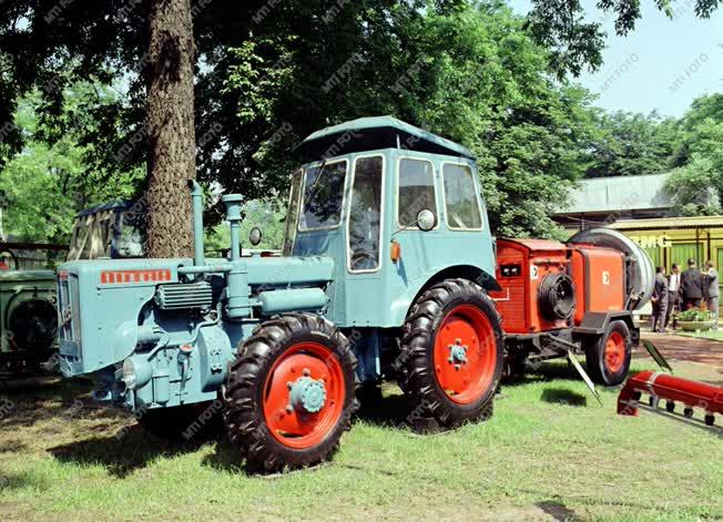 Traktor