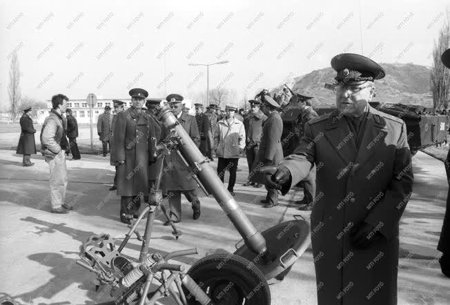 Honvédelem - A szovjet katonai alakulat nyitott napja