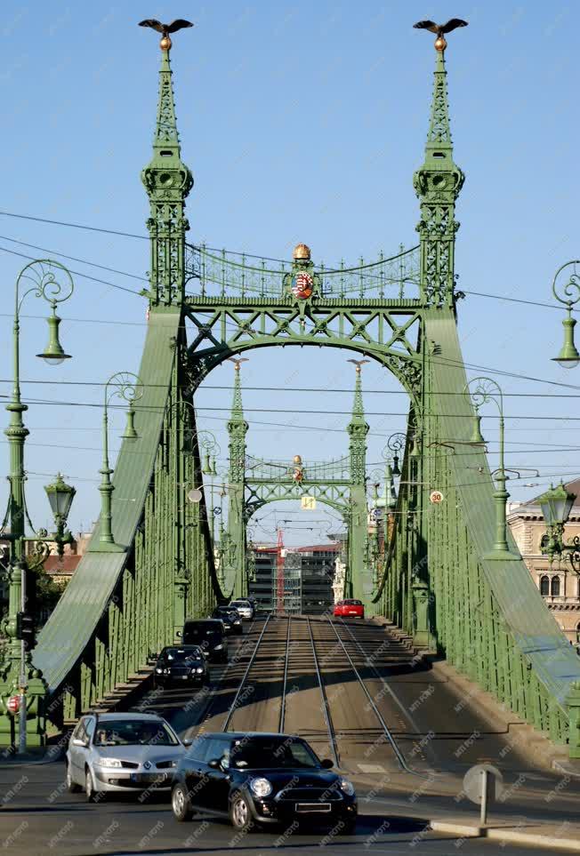 Budapest - Közlekedés - Szabadság híd
