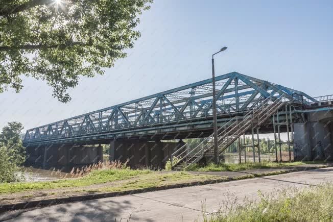 Közlekedés - Budapest - Gubacsi híd