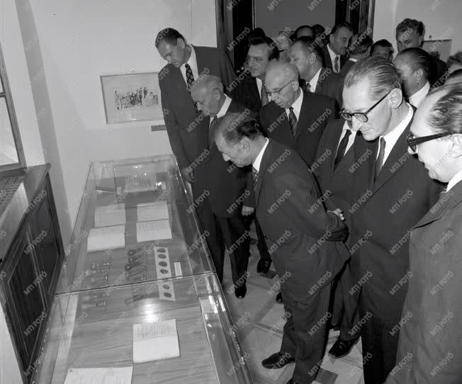 Kultúra - Megnyitották a Széchenyi Emlékmúzeumot Nagycenken