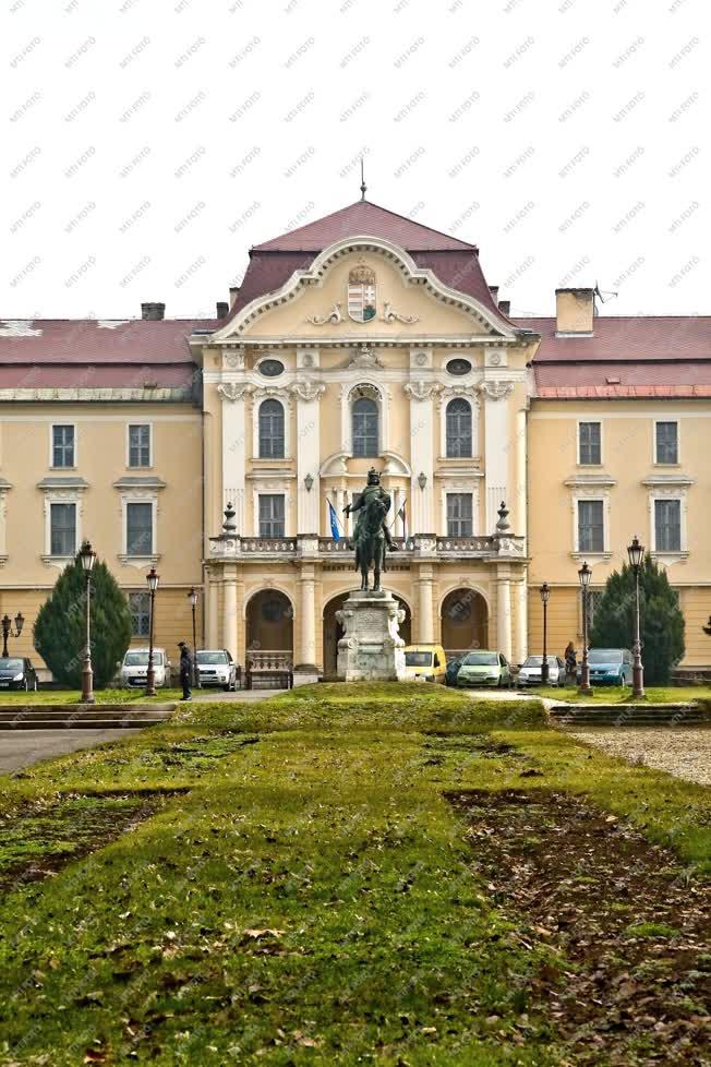 Oktatási létesítmény - Gödöllő - Szent István Egyetem 