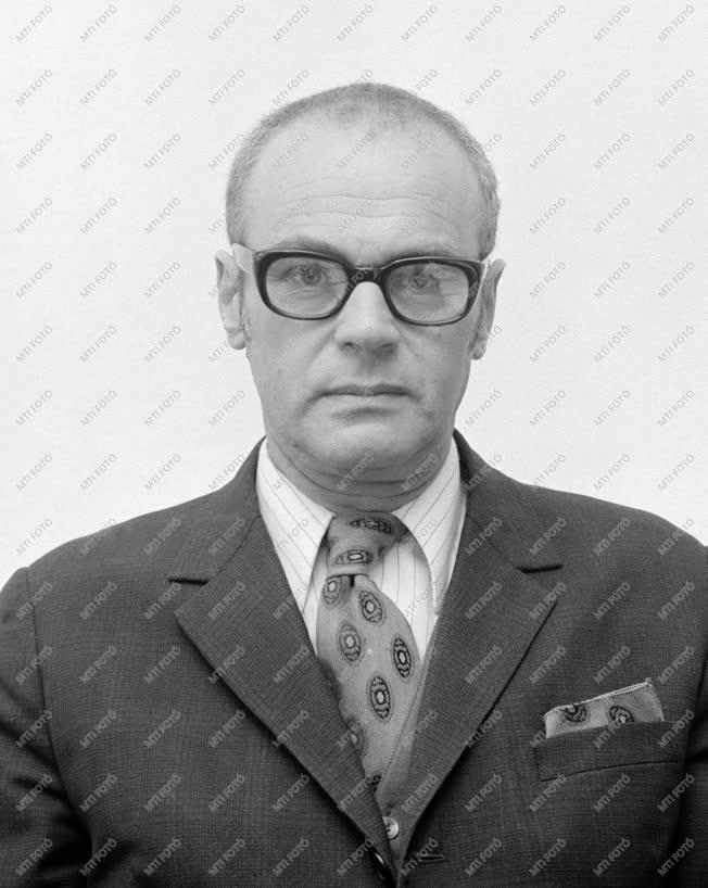 1975-ös Állami díjasok - Dr. Valkó Gábor