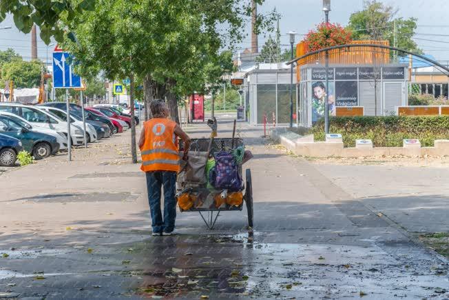 Városkép - Budapest - Utcaseprő Csepelen