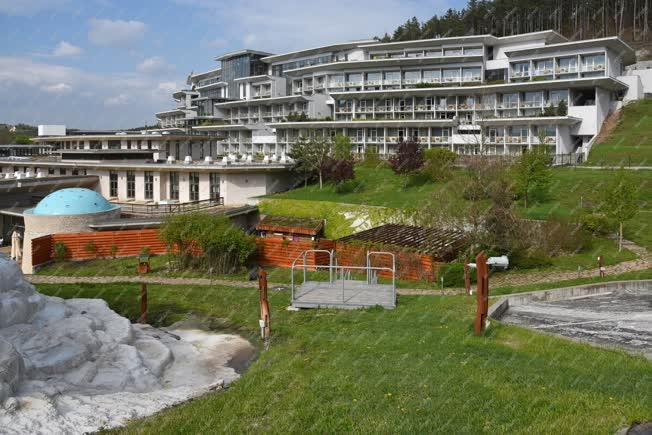 Idegenforgalom - Egerszalók - Saliris Resort Hotel