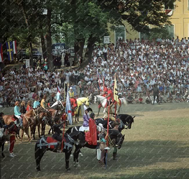 Kultúra - Szórakozás - Nagyvázsonyi Lovas Napok