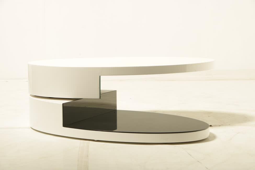 Elforgatható ovális dohányzóasztal