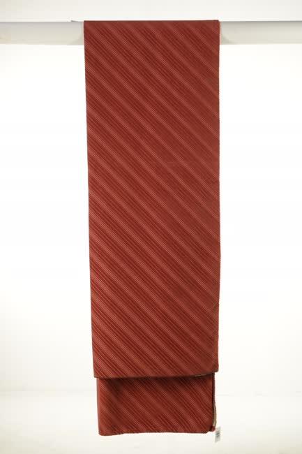 Eperszínű csíkos plüss