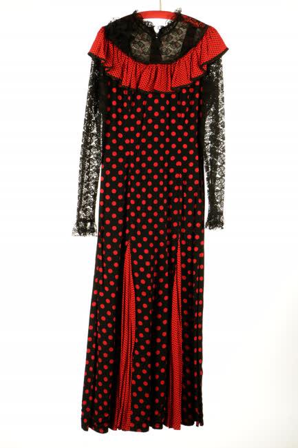 Fekete piros pettyes piros fekete pettyes galléros selyem csipke ujjú csipke díszes ruha és alsószoknya