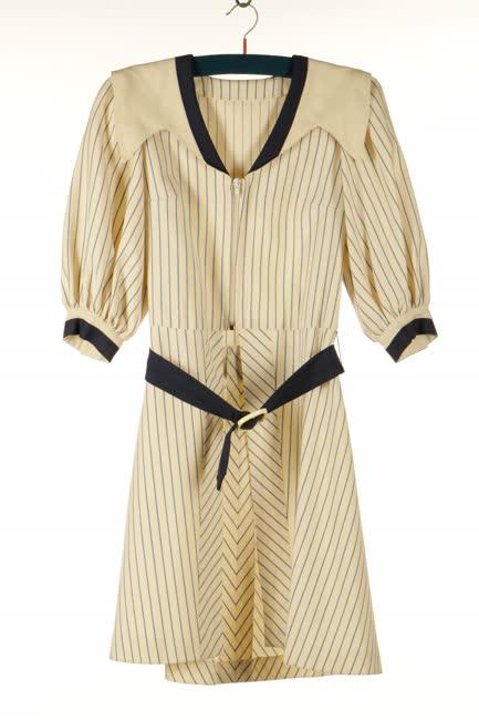 Krém kék  matróz galléros tunika és szoknya