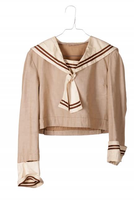 Drapp matróz galléros felső és nadrág