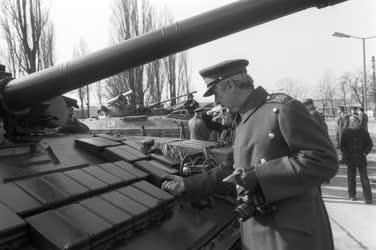 Honvédelem - A szovjet katonai alakulat nyitott napja