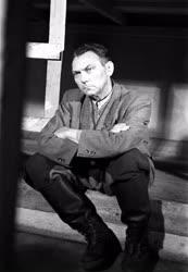 Történelem - Kiss Ferenc színművész, háborús bűnös cellájában