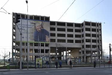 Építkezés - Budapest - Épül a Duna Medical Center magánkórház