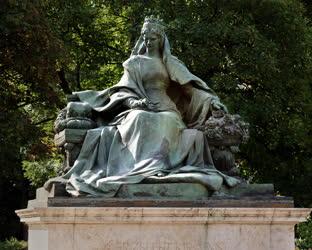 Budapest - Köztéri szobor
