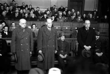 Jog - Háborús bűnösök - Sztójay-kormány tárgyalása