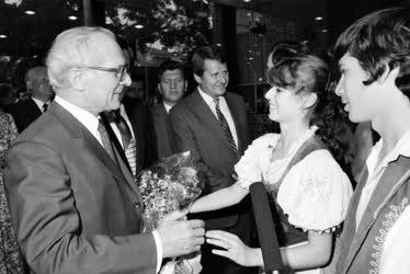 Külkapcsolat - Erich Honecker Székesfehérváron