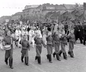 Ünnep - Munka ünnepe 1956-ban