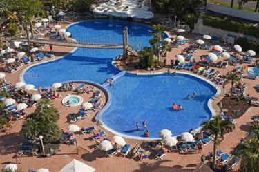 Turizmus - Playa de la Americas - Best Tenerife Hotel strandja