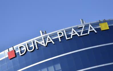 Kereskedelem - Duna Plaza bevásárlóközpont