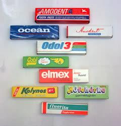 Kozmetikai ipar - Új Caola fogkrémek