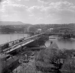 Közlekedés - Forgalom a Margit hídon