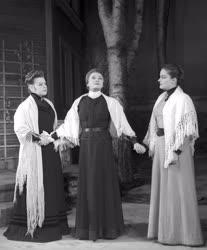 Színház - Csehov: Három nővér