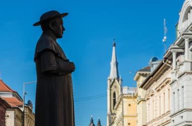 Városkép - Kalocsa - Kunszt József kalocsai érsek szobra