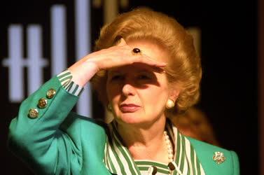 Külpolitika - Thatcher és Antall József sajtóértekezlete