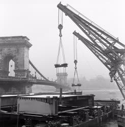Építkezés - Az Erzsébet híd építése