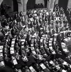 Belpolitika - Országgyűlés - Alakuló ülés