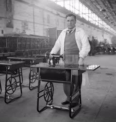 Ipar - Varrógépgyártás a Weiss Manfréd Acél- és Fémművekben