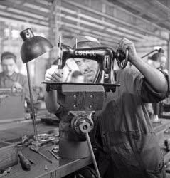 Ipar - Varrógépgyártás a Weiss Manfréd Acél- és Fémművekben