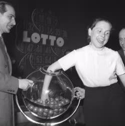 Szerencsejáték - A lottó első heti sorsolása