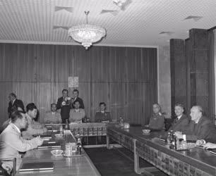Külkapcsolat - Korea - O Dzin U hadseregtábornok az MSZMP KB székházában