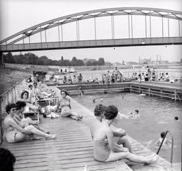 Városkép-életkép - Strandolás a Szőke Tiszán 