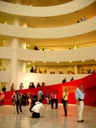 USA  - New York - A Guggenheim-múzeum átriuma