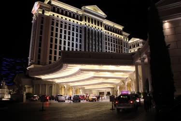 Szálloda - A Caesars Palace luxushotel Las Vegasban