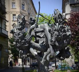 Műalkotás - Budapest - Erdei faun szobra