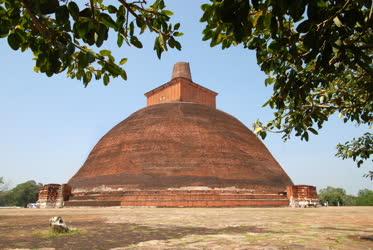 Srí Lanka - Anuradhapura - Jetavanarama dagoba