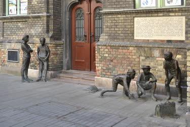 Műalkotás - Budapest - A Pál utcai fiúk szoborcsoportja