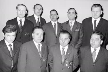 1975-ös Állami díjasok - Láng Gépgyár Május 1 szocialista brigád