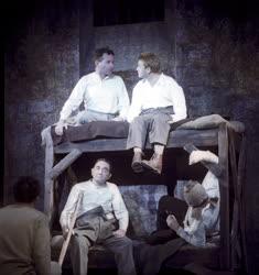 Kultúra - Színház - Brecht: Svejk a második világháborúban