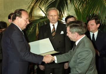 Külpolitika - Horn Gyula kitüntetése