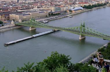 Városkép - Budapest - Szabadság híd és környezete