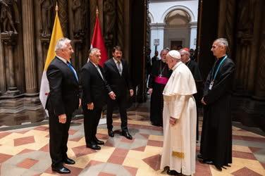 Ferenc pápa találkozója Áder Jánossal, Orbán Viktorral és Semjén Zsolttal