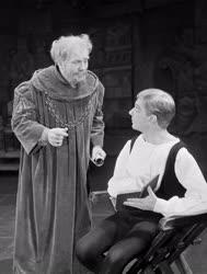 Kultúra - Madách Színház - William Shakespeare: Hamlet, dán királyfi
